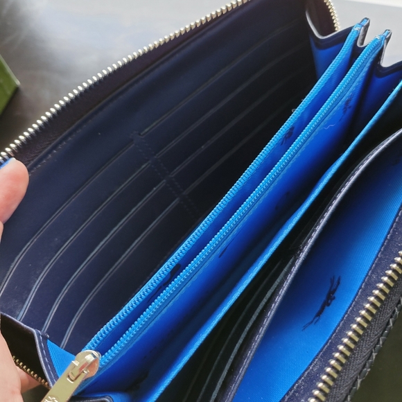 AUTHENTIC Longchamp Wallet - Picture 6 of 7